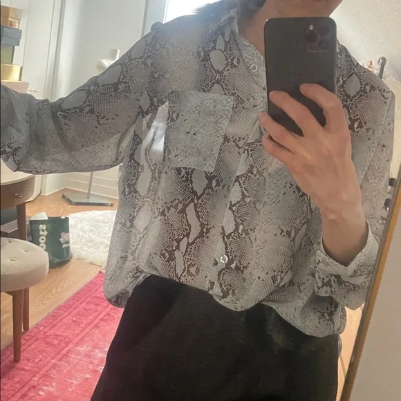 Chiffon Python Blouse - Picture 10 of 10